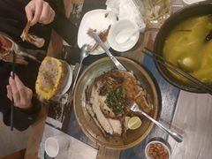 香茅草烤罗非鱼-滇越乘象云南餐厅(豆各庄店)