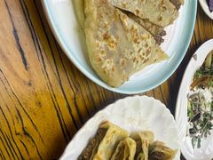 -溢心园香河肉饼总店