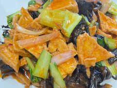 -何适山庄 ·可团建(水长城P2停车场店)