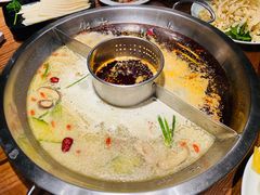 -佬土鹅肠火锅(解放路店)