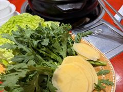 -菌之家·专业纯野生菌火锅·特色炒菌