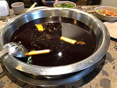 -肖肖酸萝卜鱼火锅(总店)