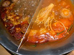 -湊湊火锅·茶憩(杭州湖滨银泰in77店)
