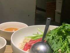 酸菜火锅面-小大董·烤鸭(凤凰汇店)