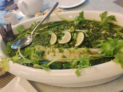 青柠檬酸汤海鲈鱼（夏天的选择）-新加坡瑞珍•海河观景餐厅