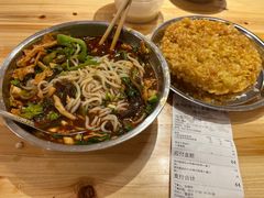 -柳州肥姨妈大骨螺蛳粉(东靖路店)