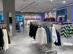 -H&M(鹏欣水游城店)