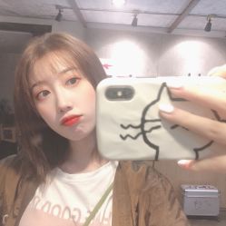-罗亚帝·NASHOW纳秀形象设计