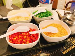 -鲜入围煮花胶鸡海鲜火锅