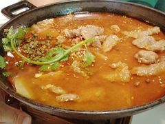 自制不老牛肉汤锅-付掌柜在成都·热炒砂锅集(金禾店)
