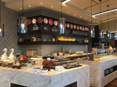 自助取餐区-嘉年华大酒店琴湾-自助餐厅
