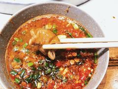 -肖肖酸萝卜鱼火锅(总店)