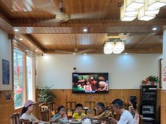 -芦茨金富饭庄·25年老字号·专做稻草鸡
