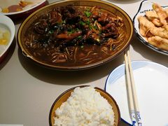 -老码头黑皮肘子锅包肉(赣水路店)