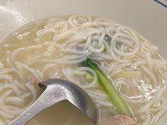 -蔼若春.传承三十年云南菜(金碧公园店)
