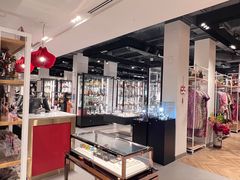 -裕华国货(牛车水总店)