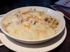 焗芝士鸡丝火腿意大利粉-荷里活餐厅