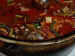 酸辣鲫鱼-水上人家主题餐厅(洱河南路店)