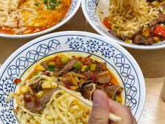 -李与白包子铺(桐梓林店)