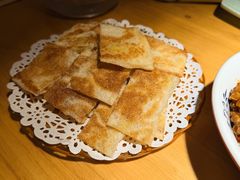 香蕉飞饼-偶屋里钵少爷(时代广场店)