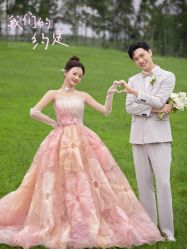 -樱花婚纱摄影