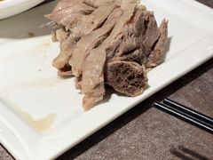 手抓羊肉-贯贯吉·清真餐厅(浙江中路店)