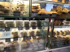 -白玉兰食品甜凤店(合生汇店)