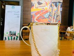 -星巴克臻选(济南万达店)