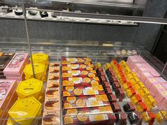 -好利来(上海虹桥新天地Lab主题店)