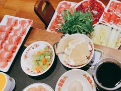 -沸炉重庆老火锅(军事博物馆店)