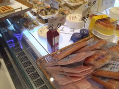 -巴黎贝甜(大宁国际商业广场店)