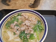 -云阿蛮云南生烫牛肉米线(奉贤路店)