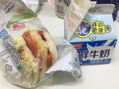 -全家便利店(上海南站站店)