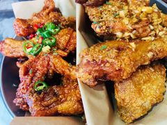 炸鸡翅一半一半-富乐满韩国正宗炸鸡韩国料理(虹泉路店)