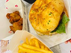 -必胜客(东部星悦天地店)