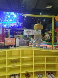 -蹦蹦跳跳(新奥购物中心店)