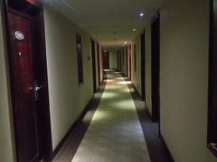 -山明水秀大饭店