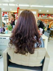 梁老师大波浪-龙美容美发