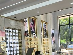 -世纪大明眼镜·蔡司战略授权店(汉街店)