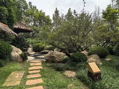 -七彩云南古滇温泉山庄
