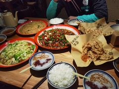 -泥糊破店小酒馆·团建聚餐(南京西路店)