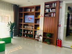 -咿呀口腔(光谷分院)