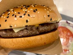 安格斯厚牛芝士堡-麦当劳(花城大道华穗路店)