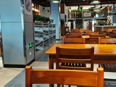 -上海市虹口区图书馆(曲阳分馆)