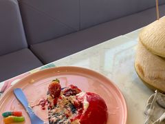 -水桶王国主题餐厅·聚会·生日派对·亲子活动·家庭套餐(亚龙湾希尔顿店)