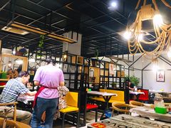 大堂-美膳居川菜馆油焖大虾烧烤(卓刀泉店)