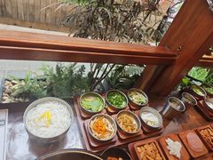 -银米·云南传统过桥米线(双廊黑金冠店)