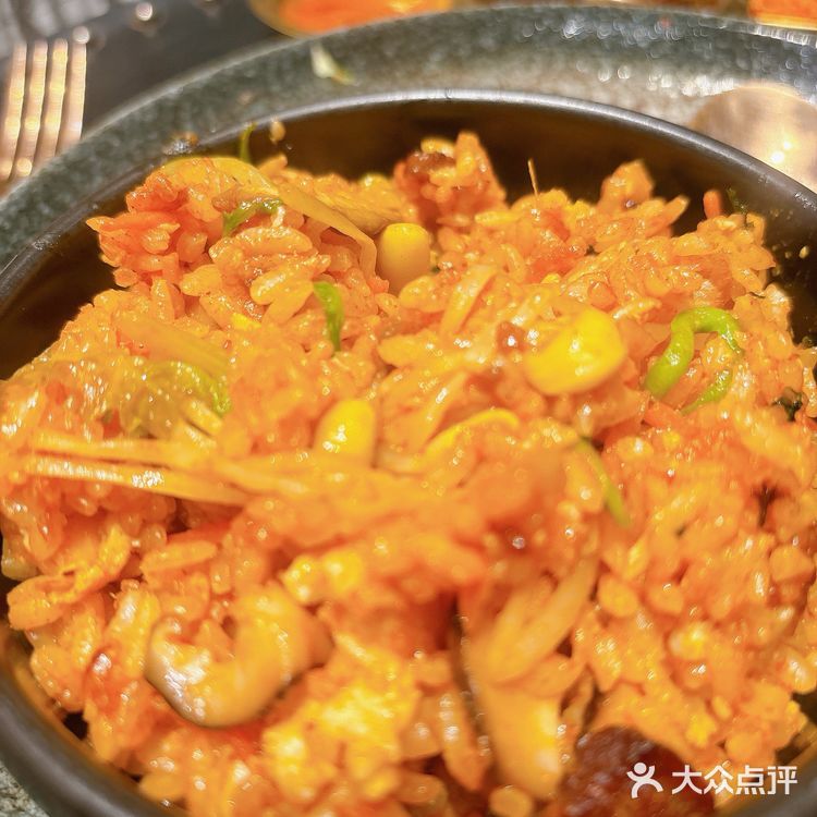 烤肉配石锅拌饭