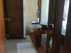 -三亚湾海居铂尔曼度假酒店