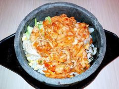 辣白菜五花肉石锅拌饭-正一味石锅拌饭(望京新世界店)